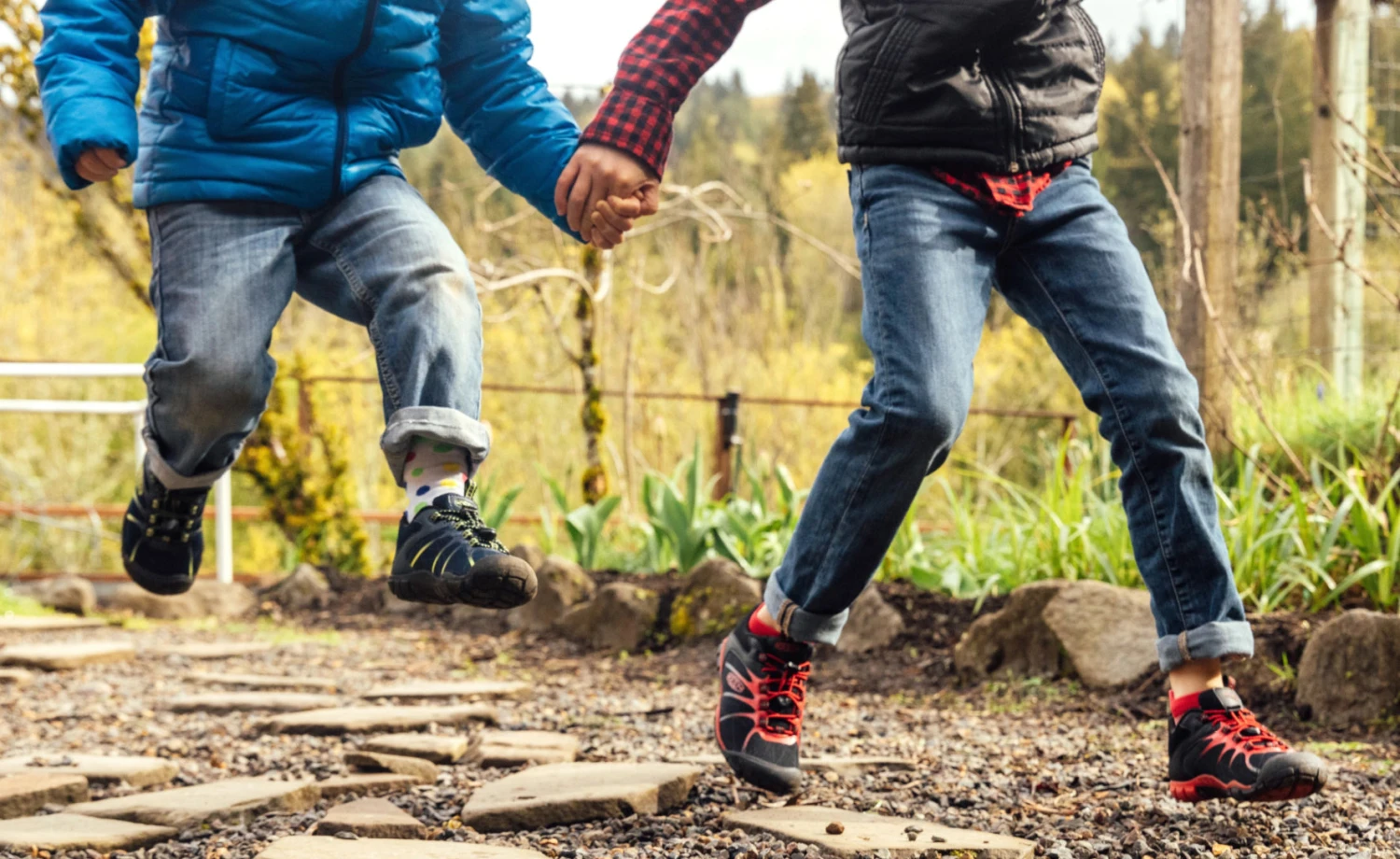 Keen Little Kids' Chandler 2 CNX Sneaker | Festival Fuchsia/Ibis Rose - Image 7