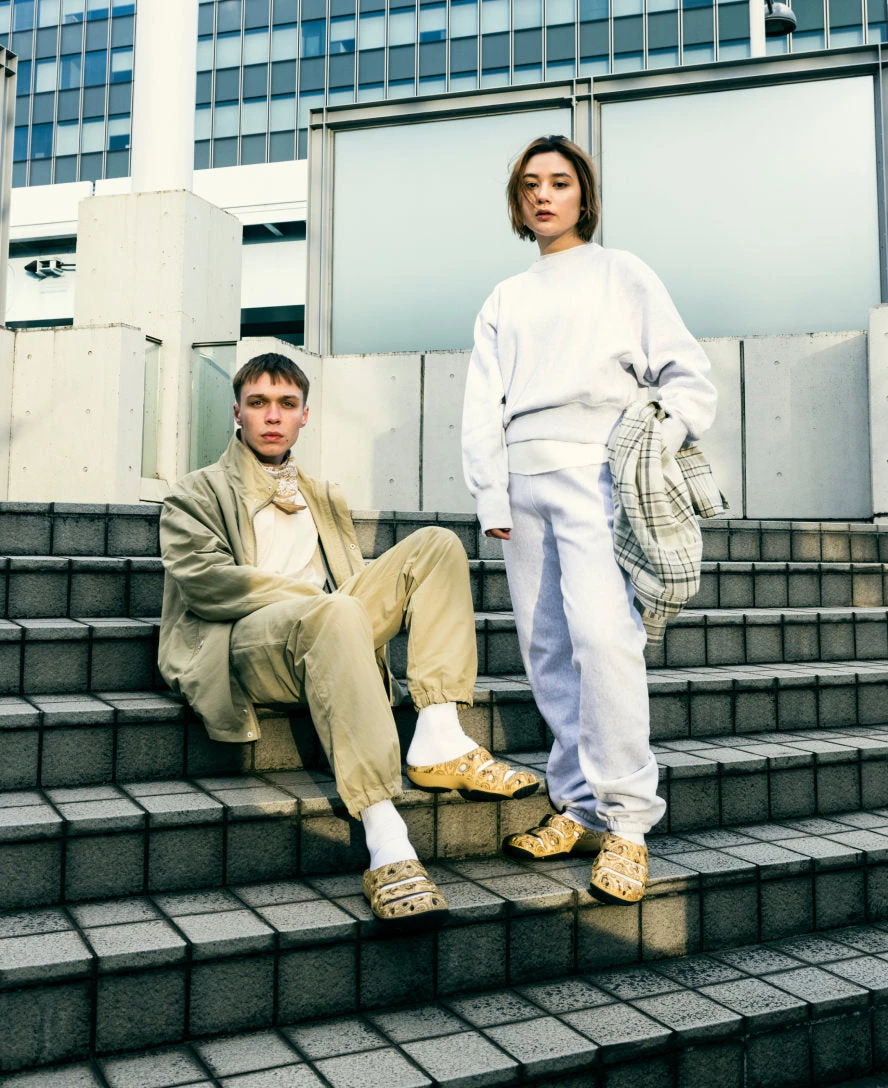 Keen Men's Yogui Arts Clog X THC | Caffe Latte Paisley - Image 7