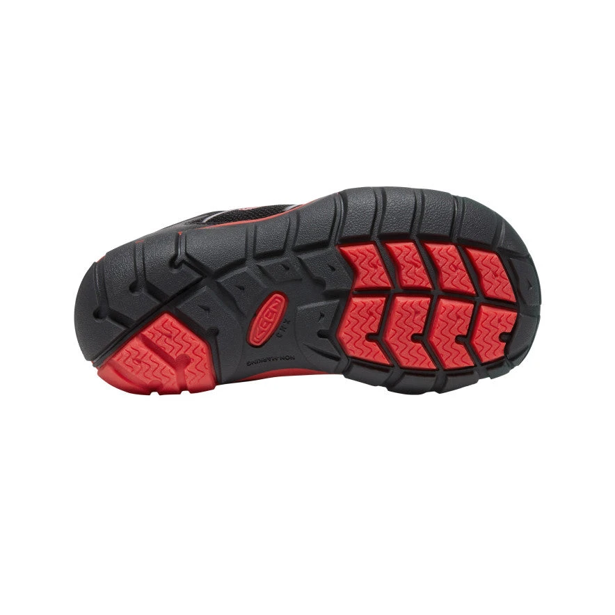 Keen Little Kids' Chandler 2 CNX Sneaker | Black/Red Carpet - Image 4